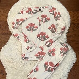 Tea Collection Kids Pajama Set - Red and White Floral